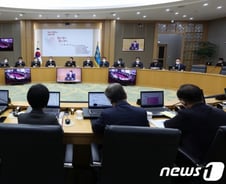 "자유민주주의 사회, 얼마나 빨리갈지보다 어디로 향할지가 중요"