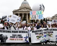 "기업은 해고 안 하고, 노조는 파업 안 하고"...노사 대타협한 나라들