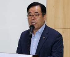 [단독]'서울 3연승' 이끈 '친윤' 박성중… 30일 與최고위원 출마 선언