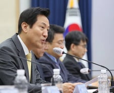 "정부가 서울시 무임승차 지원? 원칙 어긋나" 반대 고수하는 기재부