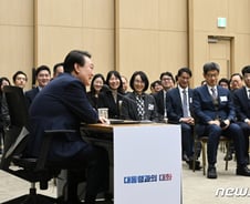 950조 쥔 국민연금 CIO도 3억인데..연봉 10억 공무원 나올까?