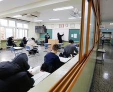 '연봉 10억' 꺼내도 싸늘…MZ공무원, 짐싸는 또 다른 이유