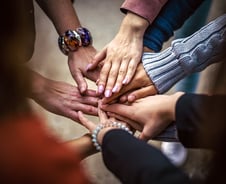 주위에 이런 사람 없다면…불행한 인생[줄리아 투자노트]