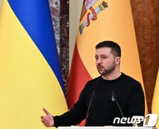 이런 책은 나오지 않았어야 했다 [이슈책방]