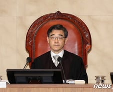 [단독]'권순일 방지법' 국회 발의…불기소돼도 변호사 등록 못한다