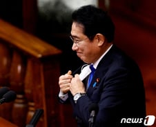 일본 은행원 초봉 20%오른다는데..[광화문]