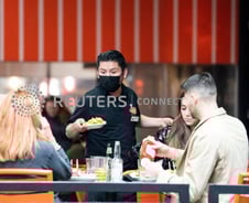 美실업률 3.4% 반세기 최저치…증시는 침울 [뉴욕마감]