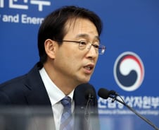 "소부장 공급망 日 전환 가능성 낮다"…"결국은 기술 자립뿐" 목소리