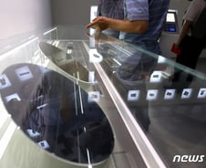 韓 반도체 몰락 노린 4년 전 '日의 기습'…독 아닌 약이 됐다