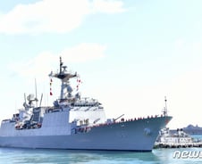 [단독]韓 해군 '최영함', 美 최신 이지스함과 제주 남방 공해서 연합훈련했다