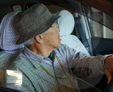 고령자 교통사고 어쩌나…경찰 조건부 면허제 만지작