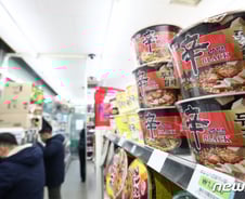 "K라면 수입 중단" 석연찮은 트집…대만·태국·중국의 속내는