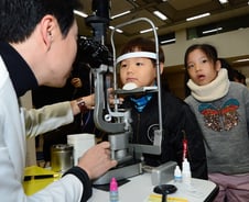 근시 세대: 안경 쓴 아이가 더 빨리 늘어나는 이유[PADO]