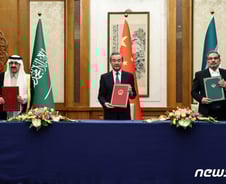 미중 패권경쟁 중에 구멍난 미국의 중동 외교