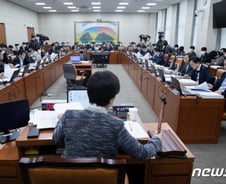 [단독] 잠자던 '코인법', 22개월 만에 국회 테이블 오른다