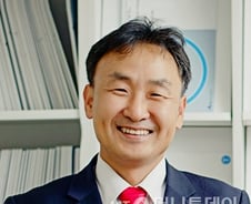 "팀워크라는 창으로 뚫지 못할 방패는 없습니다"