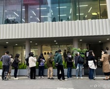 [르포]"커피 마니아에겐 천국이네"..줄서는 성수동 '카누하우스'