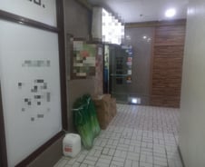 "세금 갚고 또 빌려, 가정은 파탄 지경"…'대출 족쇄' 묶인 자영업자[르포]