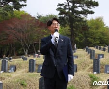 "통진당 후신 아냐" 해명에도 강성희 국방위行에 관심 쏠린 이유