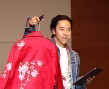 "본질은 100년 후에도 안 변한다"…'아빠가 만든 화장품' 성공 비결은?