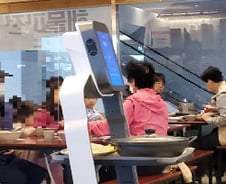 "한달 휴가 가! 당신 없이도..."