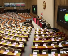 대출연체 부담 낮추고, 실손보험금 빠르게 받고…국회 통과 기다린다