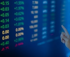 하한가 맞았는데 사라고?…IBK證, 하림지주 '매수' 리포트 냈다