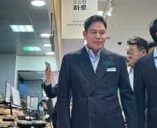 [르포]매장 절반 줄인 '이마트 연수점' 한달..."매출이 늘었다"