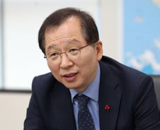 '수출에서 해답 찾는다'…'발로 뛴' 현장 소통가 조승환 장관