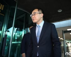 라덕연에 의사 모아준 병원장도 수사선상…투자자들 줄소환