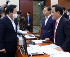 "90년생 0원" 경고등 켜져도…눈치 보는 국회에 연금개혁 '공회전'