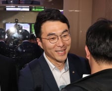 [단독]'60억 코인' 김남국, 법안 심사때 "이해충돌 과잉처벌 반대"