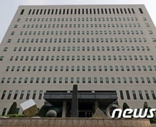 檢, '라덕연 일당' 투자자 모집책 의혹 병원장 압수수색