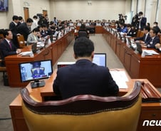 [기자수첩]국가부채 '천조국'…나라빚은 누가 갚나요