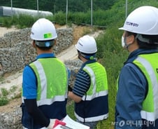 [르포]정자교 사고 이후 달라졌나...철도 주변시설 안전점검 동행해보니