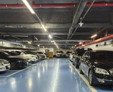 [르포]경보 울리면 여기로 대피? '5800명 수용' 안내에 가봤더니…