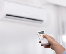 에어컨 켠 직후에 '이것' 안 하면 곰팡이 드글드글