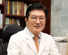 화장실 다녀왔는데, 꽉 막힌 도로서 또 소변이…'이것' 마시면 도움