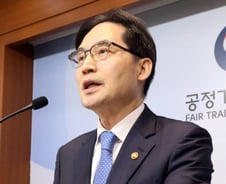 [단독]공정위, KG그룹 현장조사…대기업 지정자료 허위제출 혐의