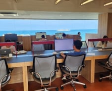 [르포]매일 바다 보며 일하는 직장인들…"서로 모르지만 외롭지 않아요"