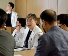 폐암 치료 위해 의사 20여 명 투입…화순전남대병원 '협진 시스템' 호평