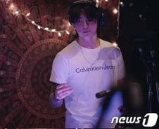 "정국 빌보드 1위" 다가 아니었네…엔터4사 매수 외치는 이유