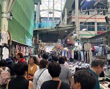 [르포]"이게 되네?" 대구의 반전…주말 마트 열어도, 서문시장 '바글바글'