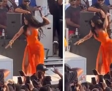 [더영상] 관객에 마이크 '휙' 분노한 美가수…"구급차도 아니고" 인도 달리는 차