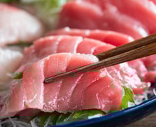 "끓이면 괜찮아" 먹었다간…찜통더위에 더 위험한 '식중독' 막으려면