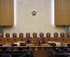 "그래서 누가 된답니까 대법원장"