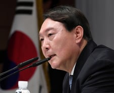 尹 "한미일, 공급망 협력 강화할 것…북핵 억제 별도협의 가능성도"