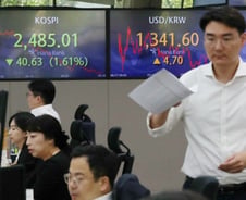 "왜 오르지? 일단 사자" 올라타자 '뚝'…테마주 급등락 '주의보'