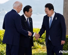 尹대통령, 오늘 한미일 정상회의…"캠프데이비드 원칙 채택"