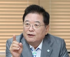 지방시대 방향키 잡은 '교육·행정' 식견 겸비한 전문가